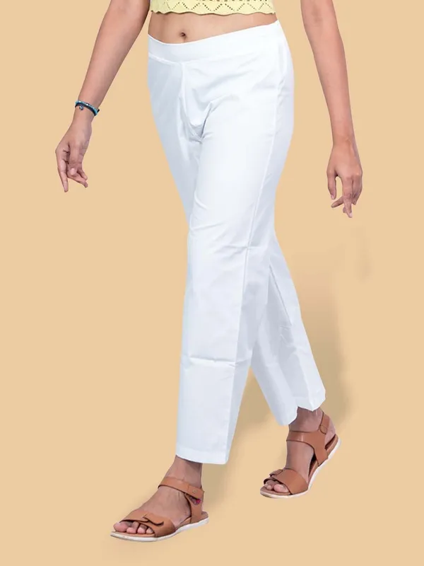 White_Regular_Fit_Trousers_For_Women
