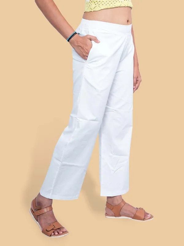 White_Regular_Fit_Trousers_For_Women