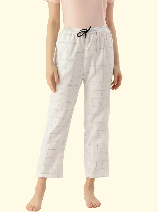 White_Cotton_Pyjama_For_Women