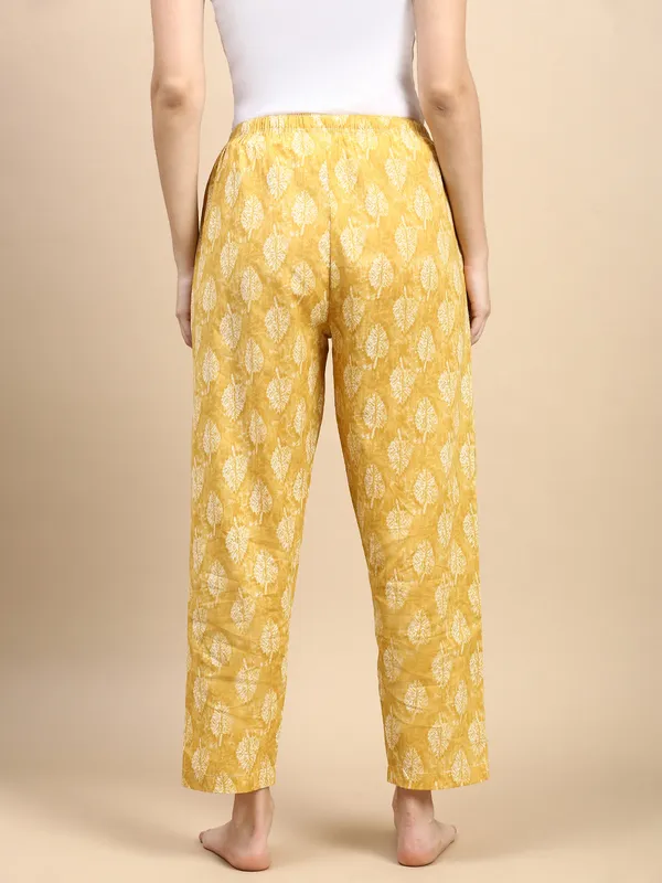 Kryptic_Women_Pyjama