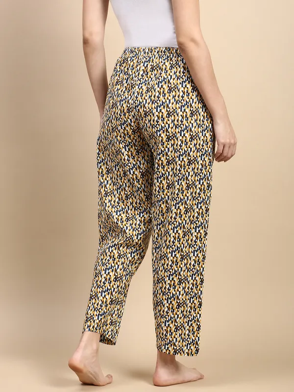 Kryptic_Women_Pyjama