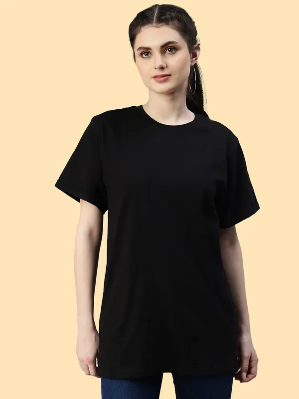 Black_Solid_Women_Round_Neck_T-Shirt_For_Women