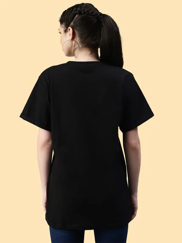 Black_Solid_Women_Round_Neck_T-Shirt_For_Women