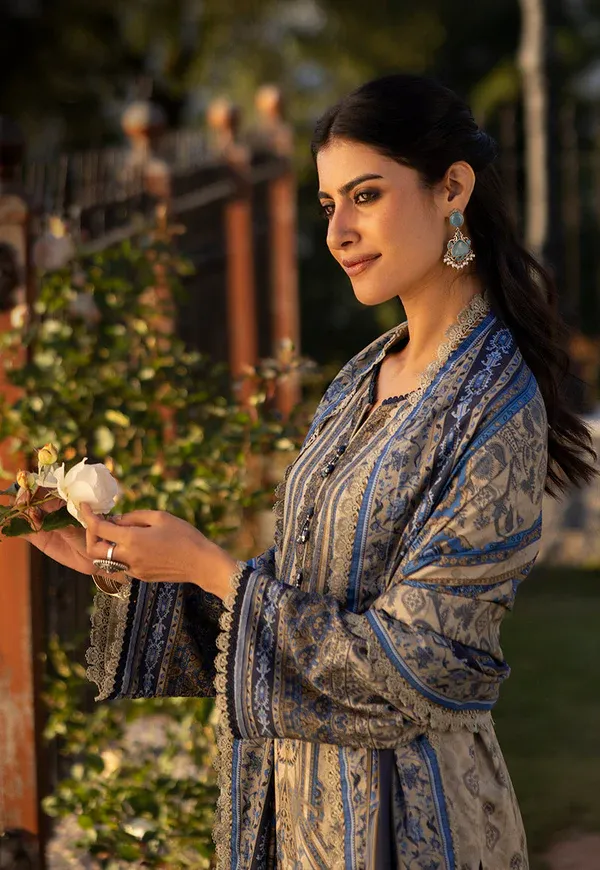 Blue_&_Grey_Embroidered_Lawn_Suit
