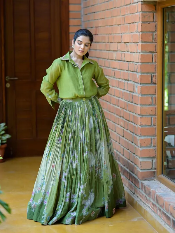 Olive_Green_Pleated_lehenga_Set