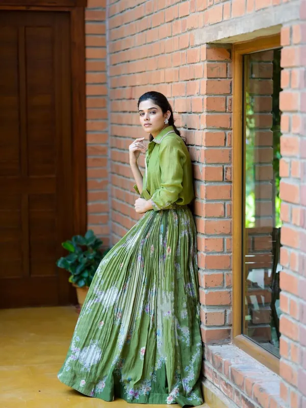 Olive_Green_Pleated_lehenga_Set