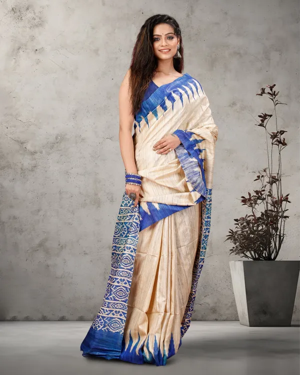 Silkmark_Tussar_Tranquil_Blockprint_Biege_&_Blue_Saree