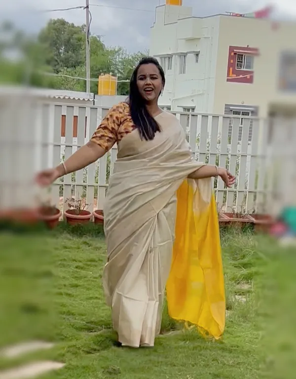 Handloom_Kota_Silk_Dreamy_Beige_&_Yellow_Saree