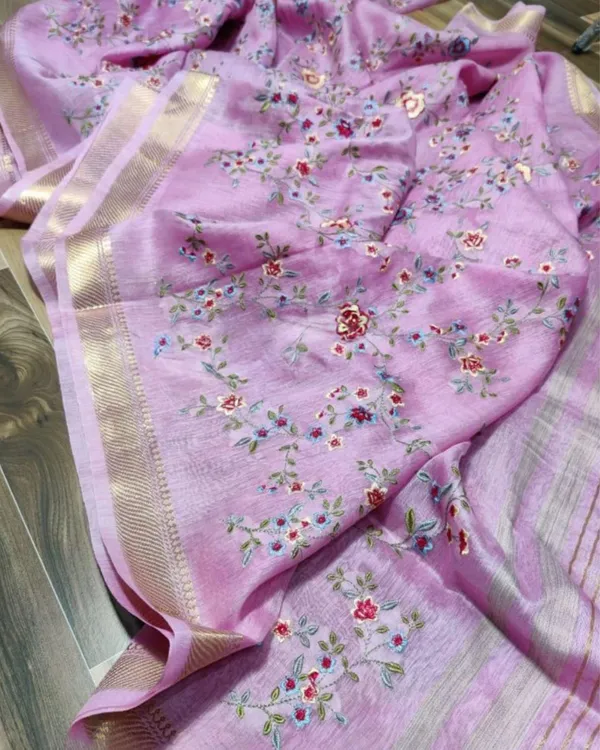 Mesmerizing_Silk_Linen_Embroidered_Handloom_Baby_Pink_Saree