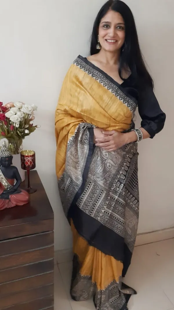 Silkmark_Tussar_Shining_Madhubani_Yellow_&_Black_Saree