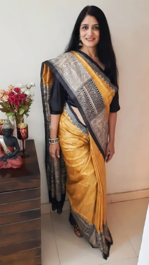 Silkmark_Tussar_Shining_Madhubani_Yellow_&_Black_Saree