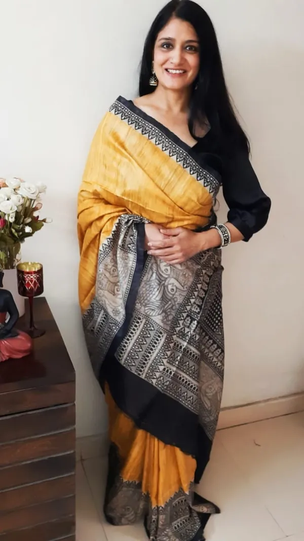 Silkmark_Tussar_Shining_Madhubani_Yellow_&_Black_Saree