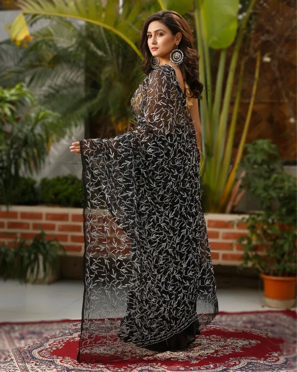 Tepchi_Handwork_Georgette_Work_Black_Saree