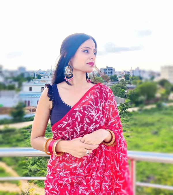 Tepchi_Handwork_Georgette_Work_Red_Saree