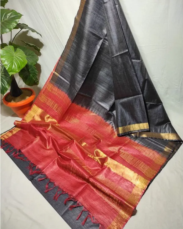 Handcrafted_Kota_Silk_Black_&_Red_Saree