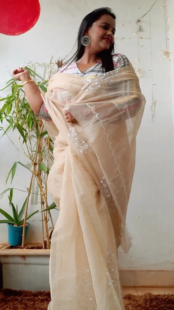 Vivid_Kota_Doria_Cotton_Bel_Embroidery_Beige_Saree_Handdyed