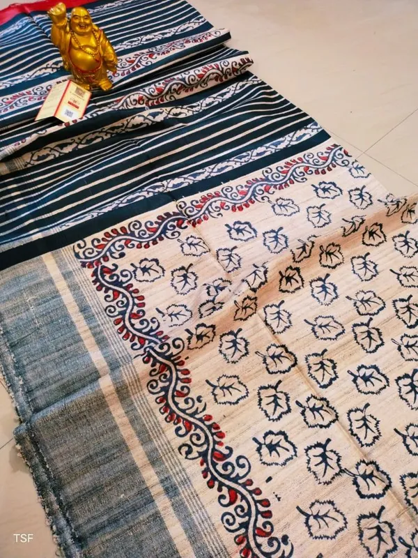 Silkmark_Tussar_Surreal_Blockprint_Black_&_Beige_Saree