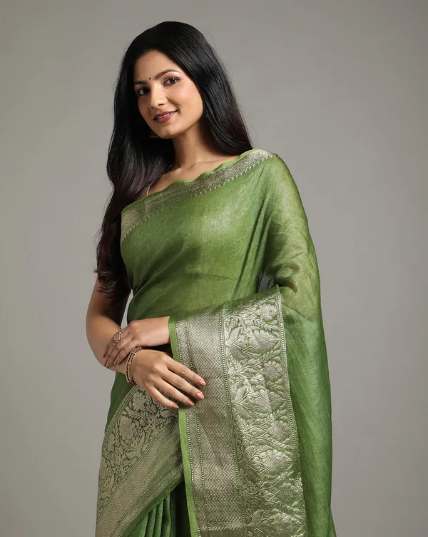 Sparkling_Banarasi_Silk_Linen_Green_Handloom_Saree