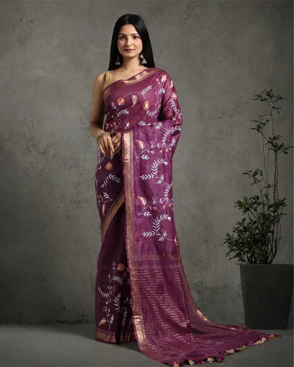 Bold_Silk_Linen_Embroidered_Purple_Saree