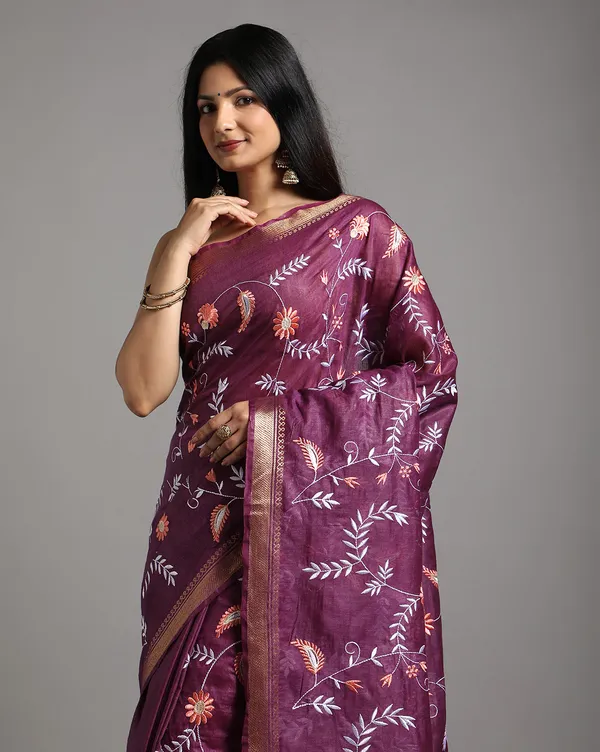 Bold_Silk_Linen_Embroidered_Purple_Saree