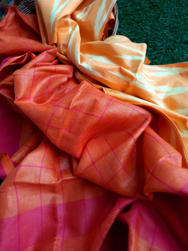Pure_Linen_Lustrous_Red_Dupatta_&_Yellow_Ikkat_Kurti_Set