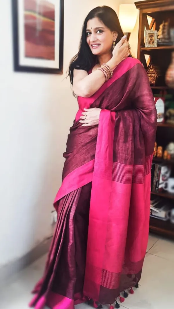 Picturesque_Handwoven_Pure_Linen_Purple_Saree