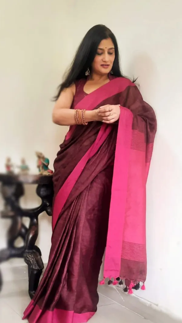 Picturesque_Handwoven_Pure_Linen_Purple_Saree