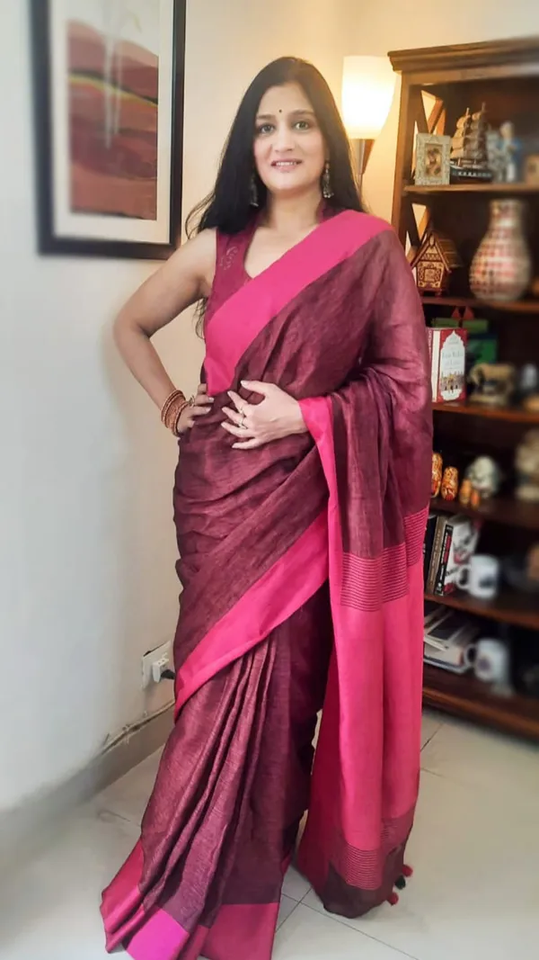 Picturesque_Handwoven_Pure_Linen_Purple_Saree