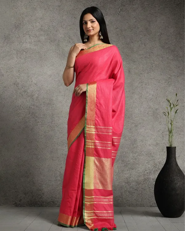 Enigmatic_Handwoven_Pure_Linen_Red_Saree