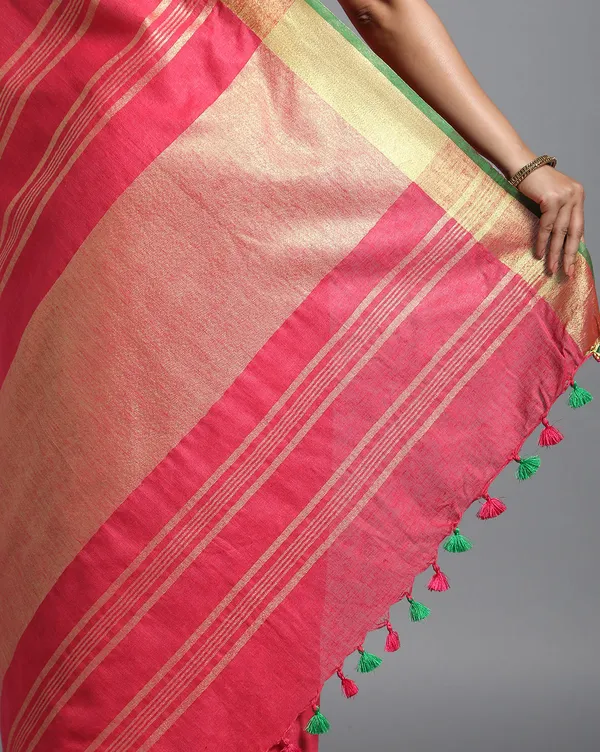Enigmatic_Handwoven_Pure_Linen_Red_Saree