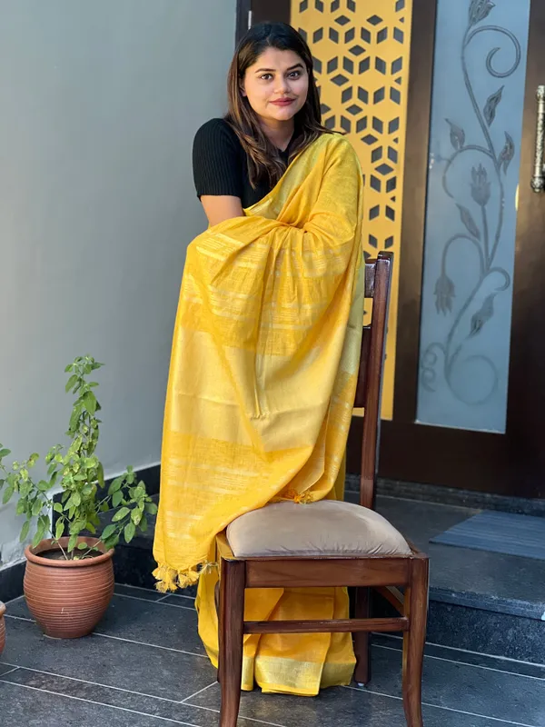 Melodic_Handwoven_Pure_Linen_Yellow_Saree