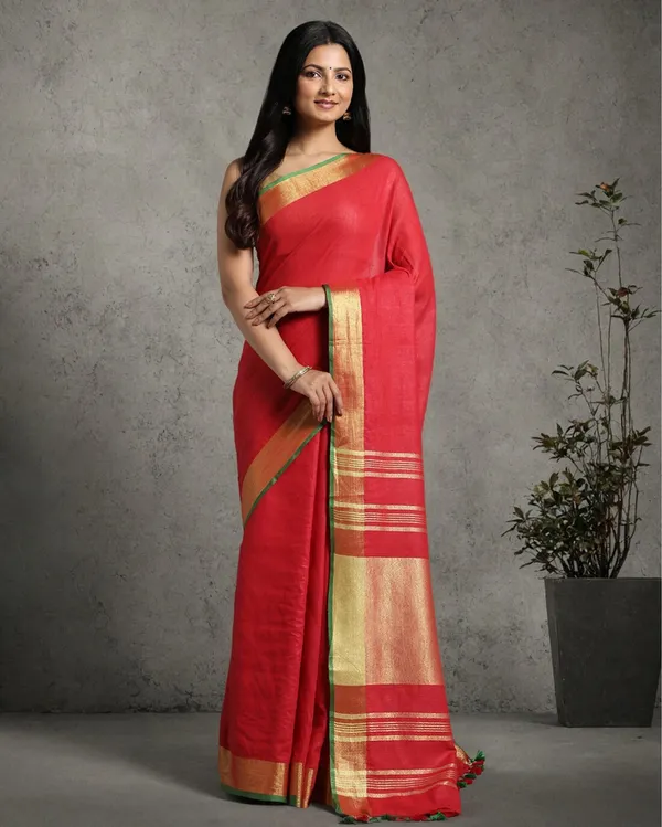 Ornate_Handwoven_Pure_Linen_Red_Saree