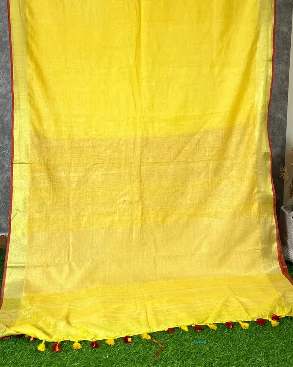 Empowering_Handwoven_Pure_Linen_Yellow_Saree