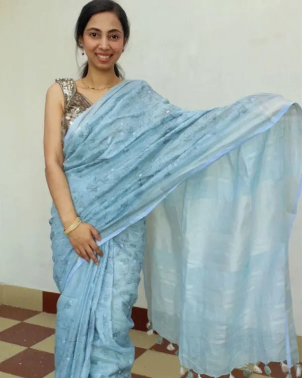 Intricate_Pure_Linen_Embroidered_Handloom_Blue_Saree