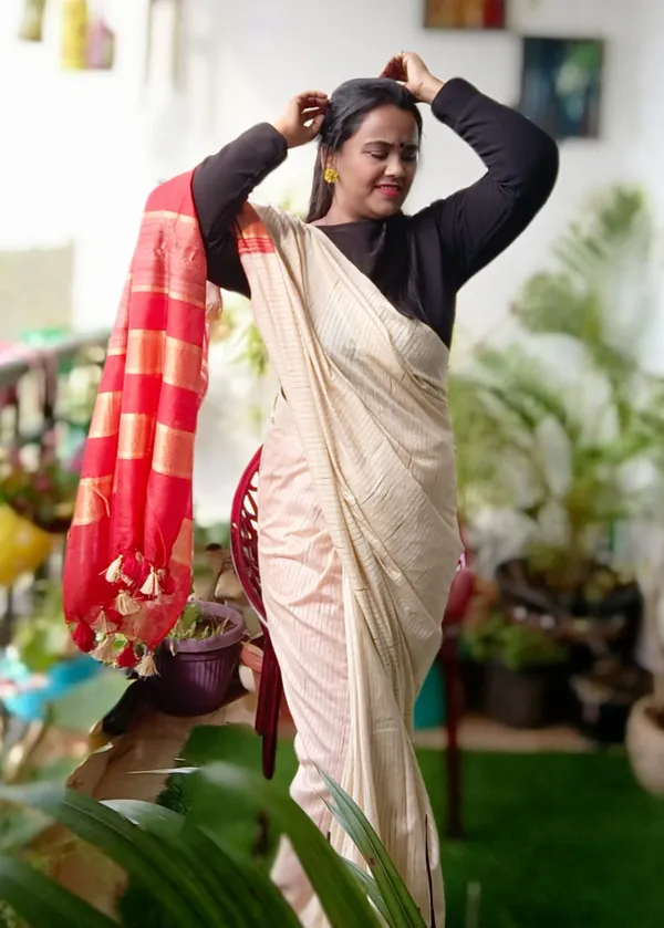 Eri_Silk_Tussar_Striped_Beige_&_Red_Saree