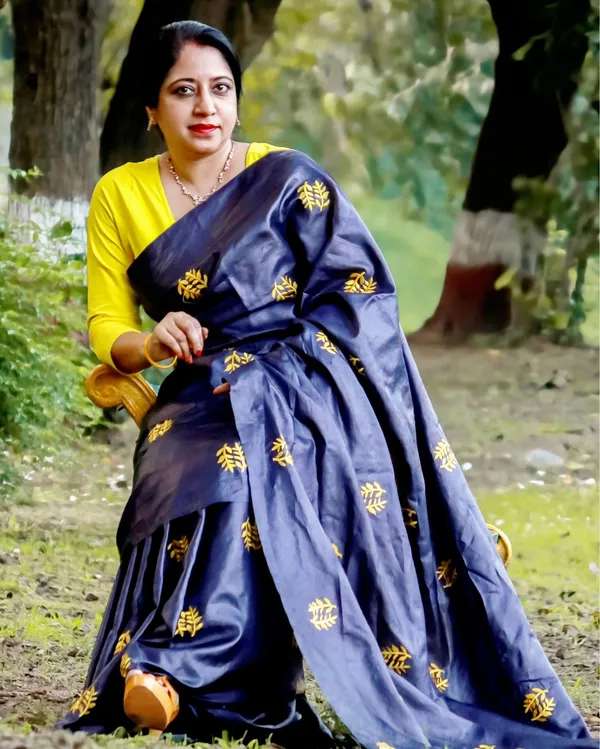 Silkmark_Pure_Tussar_Vivid_Embroidered_Black_Saree