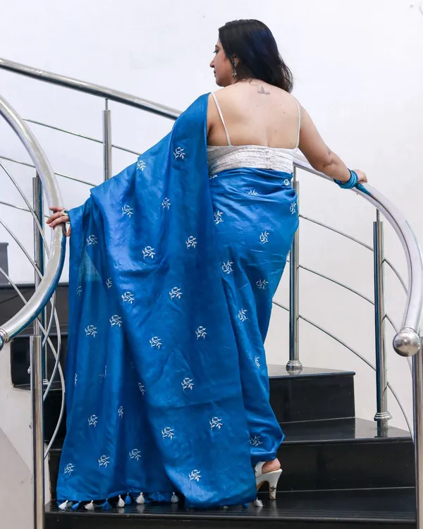 Silkmark_Pure_Tussar_Vivid_Embroidered_Blue_Saree