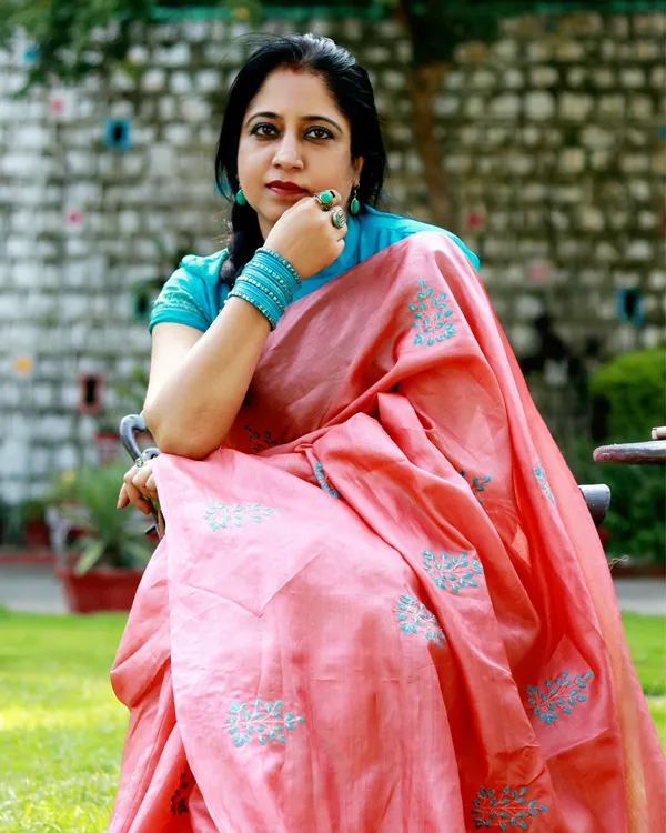 Silkmark_Pure_Tussar_Melodic_Embroidered_Peach_Saree