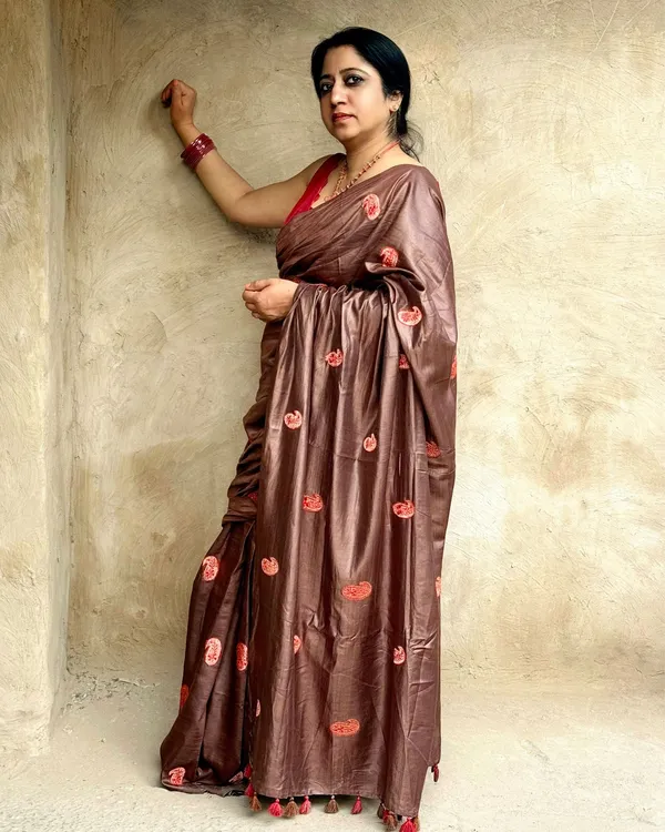 Silkmark_Pure_Tussar_Vibrant_Embroidered_Saree_Brown