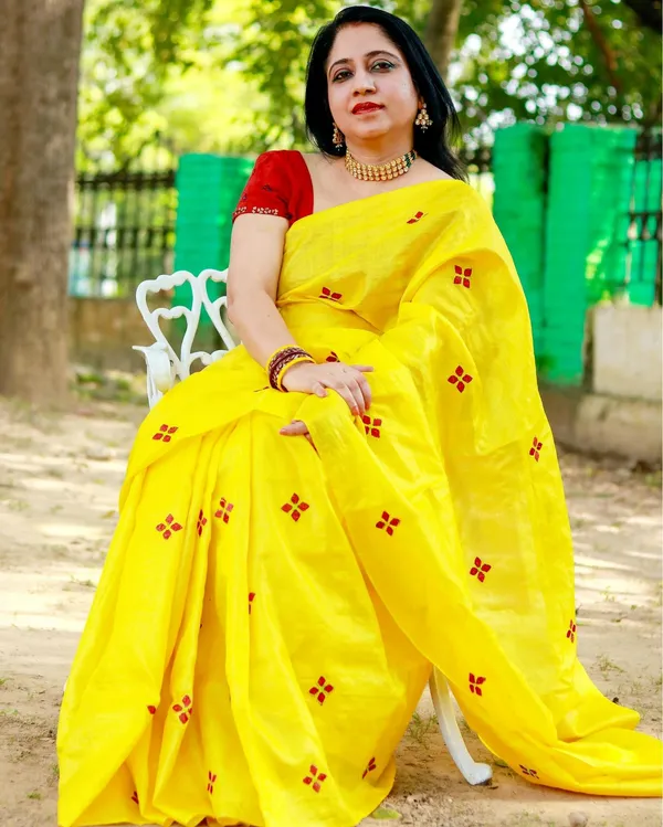 Silkmark_Pure_Tussar_Lively_Embroidered_Yellow_Saree