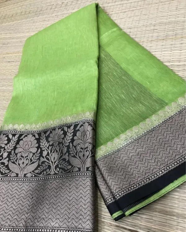 Inspiring_Banarasi_Silk_Linen_Green_Handloom_Saree