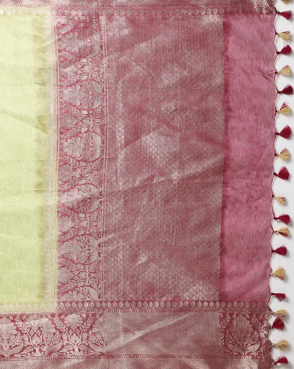 Bold_Banarasi_Silk_Linen_Green_Handloom_Saree