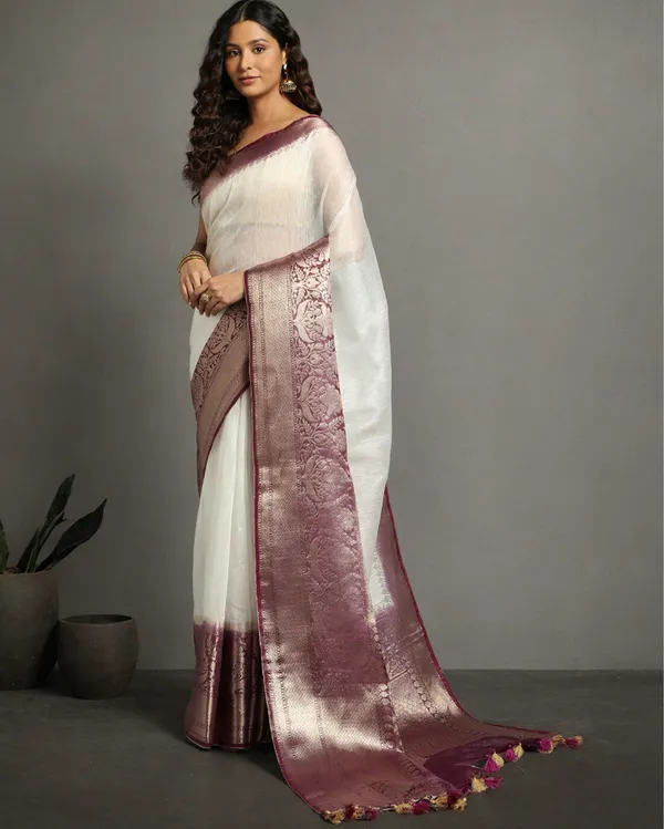 Lustrous_Banarasi_Silk_Linen_White_Handloom_Saree