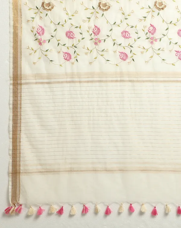 Luminous_Silk_Linen_Embroidered_Off_White_Saree