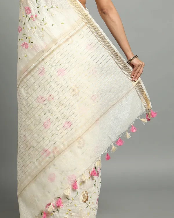 Luminous_Silk_Linen_Embroidered_Off_White_Saree
