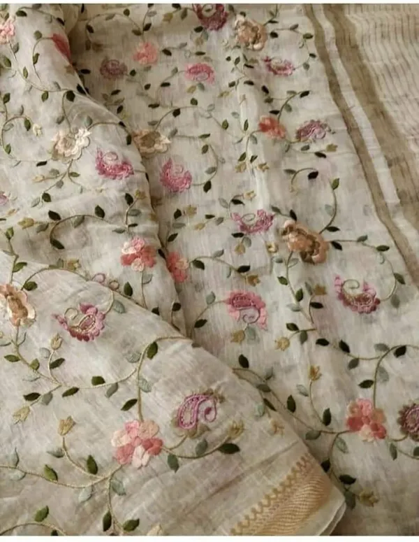 Luminous_Silk_Linen_Embroidered_Off_White_Saree