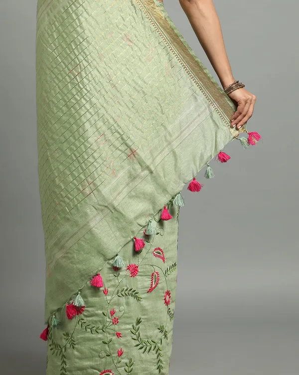 Mysterious_Silk_Linen_Embroidered_Green_Saree