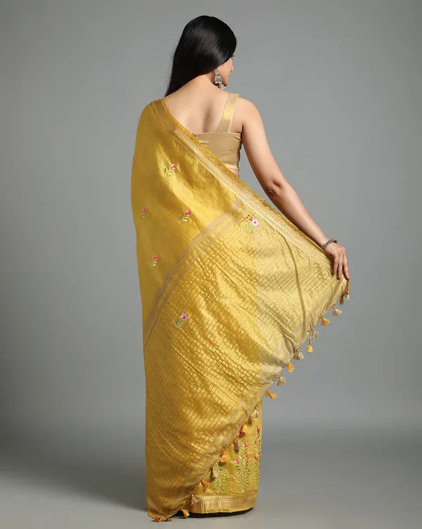 Timeless_Silk_Linen_Embroidered_Mustard_Saree
