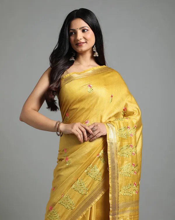 Timeless_Silk_Linen_Embroidered_Mustard_Saree
