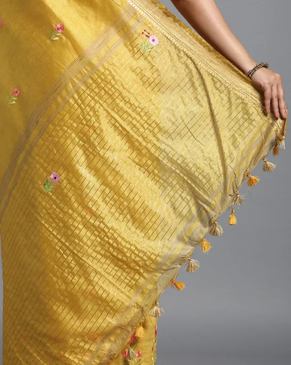 Timeless_Silk_Linen_Embroidered_Mustard_Saree